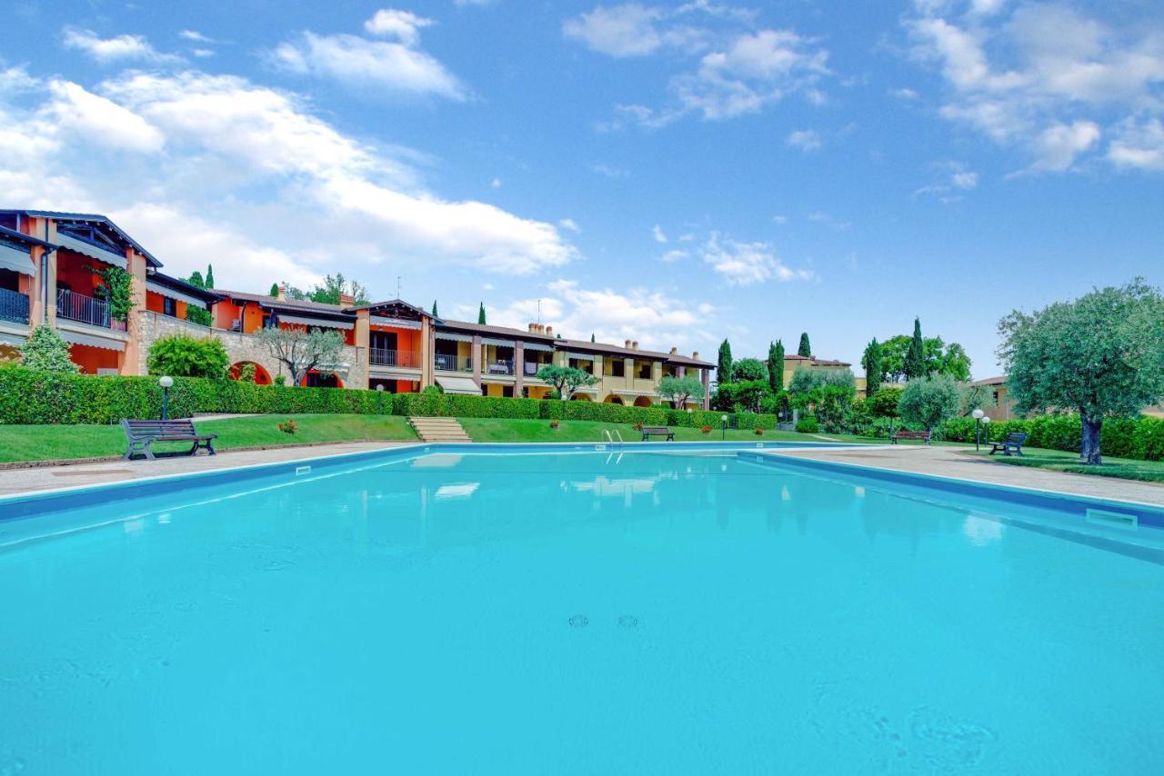 -Piscina E Parcheggio- Casa A Pochi Passi Dal Lago Padenghe sul Garda Exterior foto